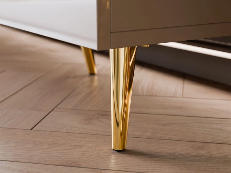 Viertürige Kommode 158 cm Glamour-Stil mit goldenen Griffen und Beinen Lunelie Kaschmirglanz