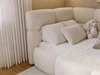 Gepolstertes Jugend-Einzelbett mit Bettkasten und Holzrost 90x200 Modo One Rechts Beige